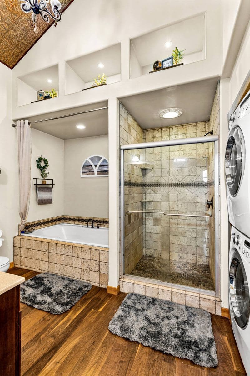 Full bathroom