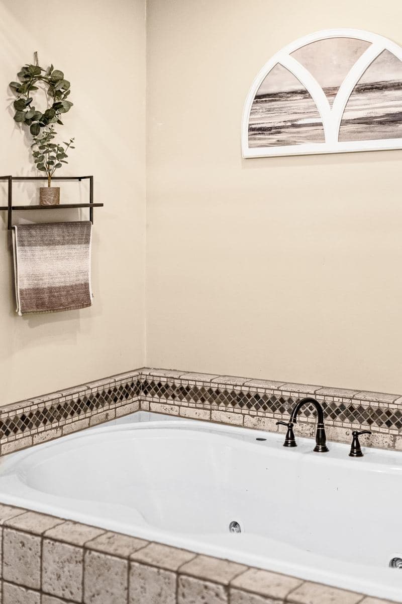Full bathroom