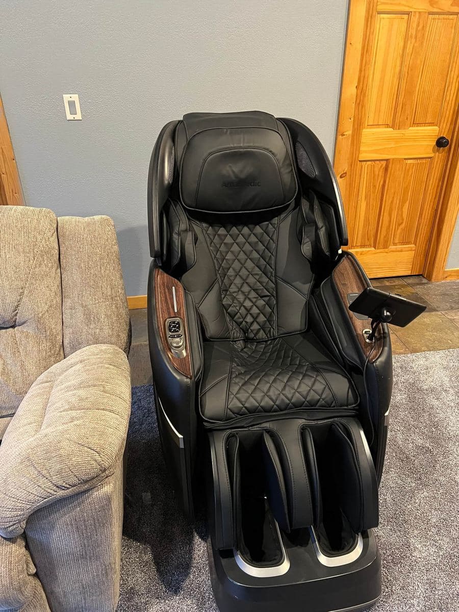 Brand new high tech custom massage chair.
